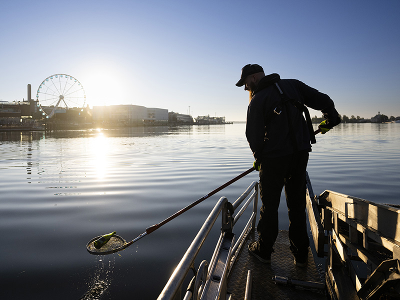 Täyssähköinen imulakaisukone, joka oli Staralla testissä