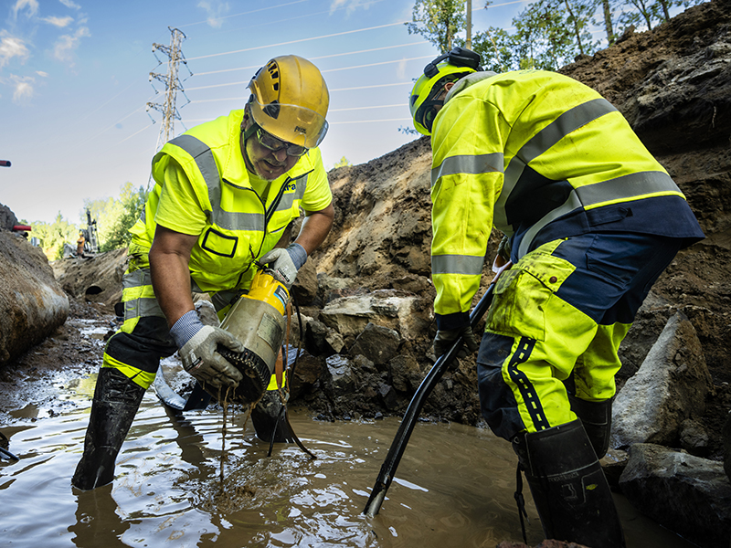 Staran työmiehiä Kuninkaantammen työmaalla